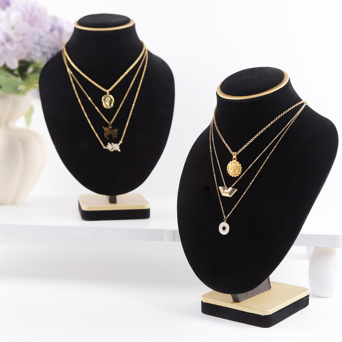 Body Black Velvet Jewelry Bust - огляд і ціна Body Jewelry In Store