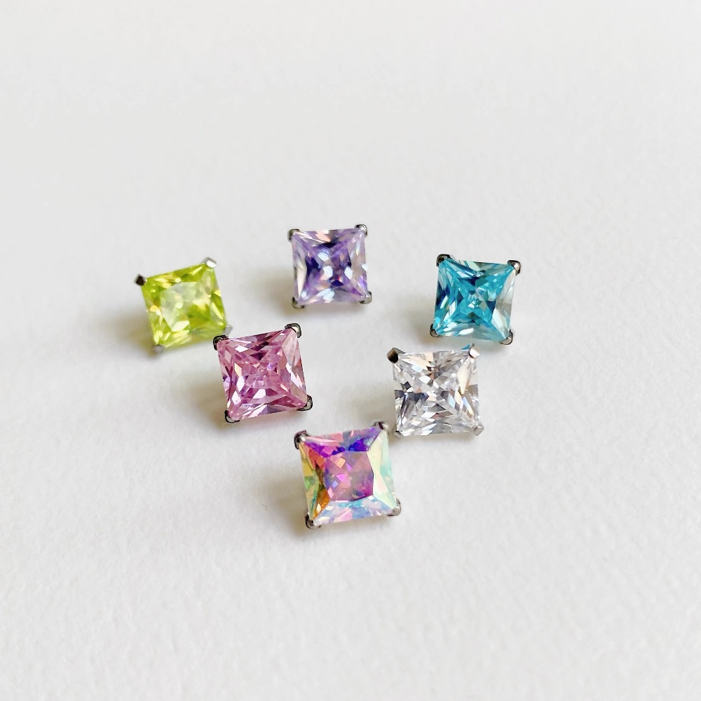 ASTM F136 Titanium Lip Piercin - огляд і ціна Body Jewelry Lip Ring